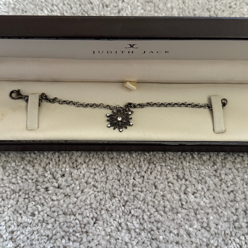 Judith Jack Silver Chain Bracelet with Starburst Charm